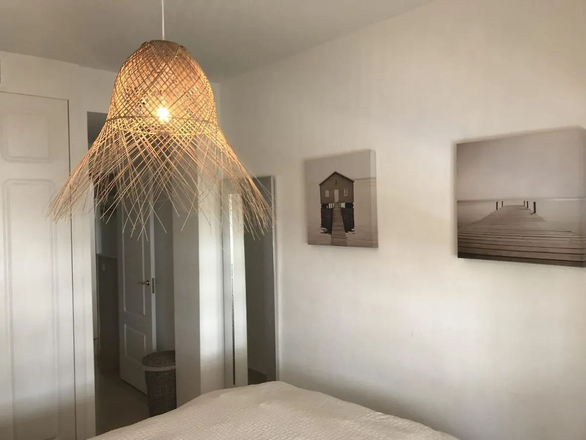 2204-Luxury Apt On The Beach,New,On Duquesa Port! 马尼尔瓦 0*,  西班牙