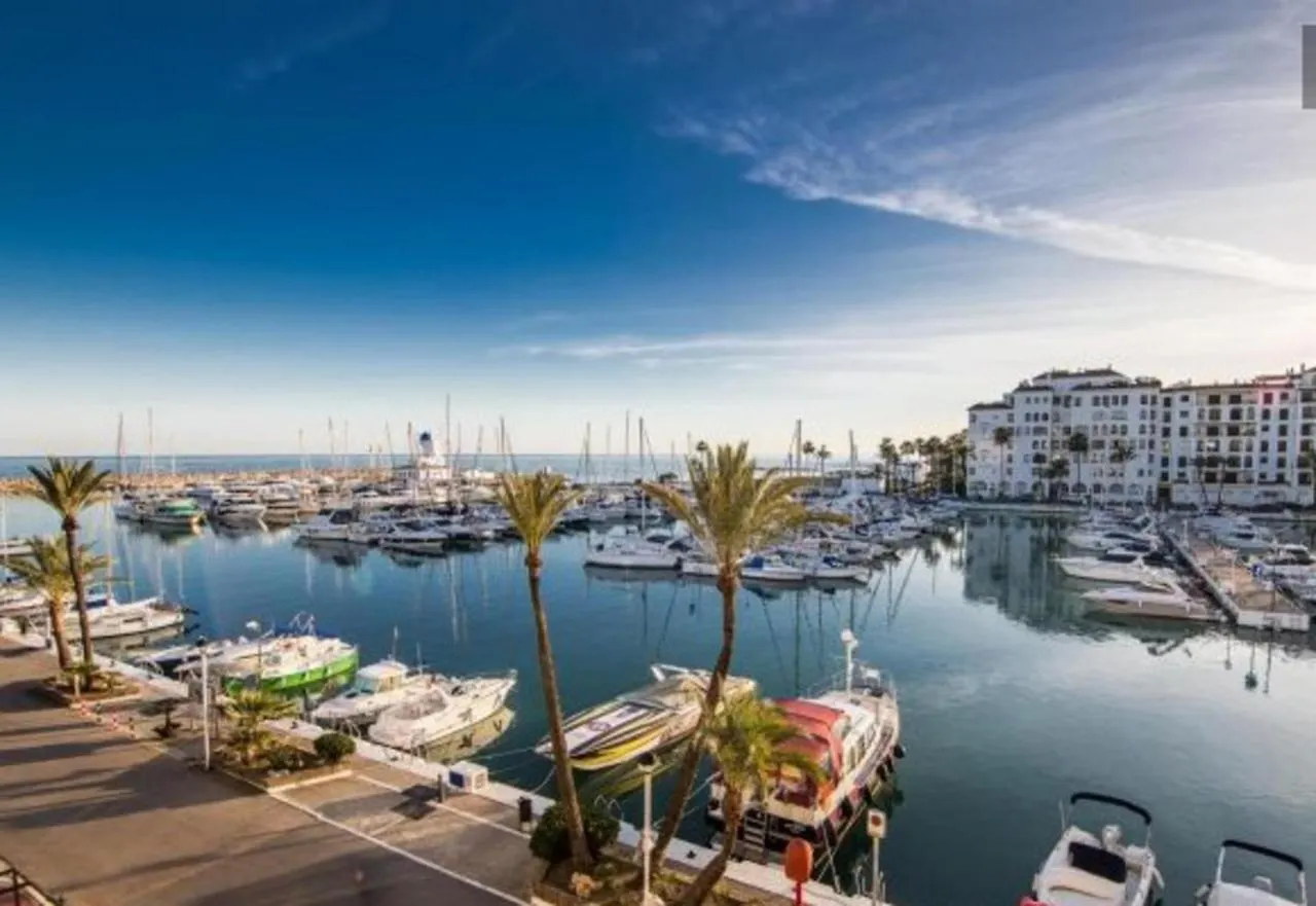 公寓 2204-Luxury Apt On The Beach,New,On Duquesa Port! 马尼尔瓦